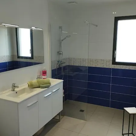 Maison Familiale, Confortable, Au Coeur Du Village Holiday home